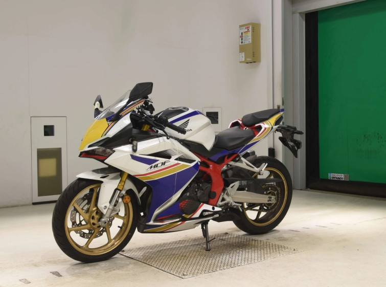 Мотоцикл Honda CBR250RR с пробегом 9202 km