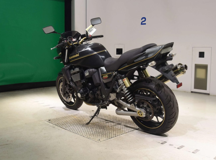 Мотоцикл Kawasaki ZRX1200 DAEG с пробегом 49062 km