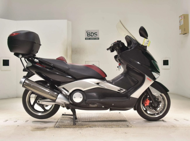 Мотоцикл Yamaha T-MAX500 с пробегом 24467 km