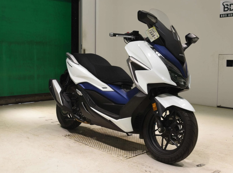 Мотоцикл Honda FORZA