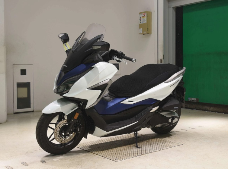 Мотоцикл Honda FORZA