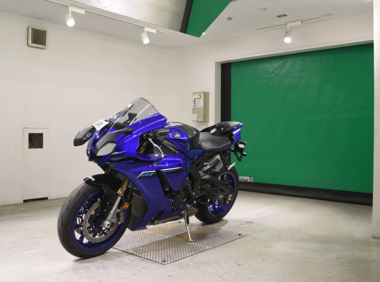 Мотоцикл Yamaha YZF-R1 с пробегом 2501 km