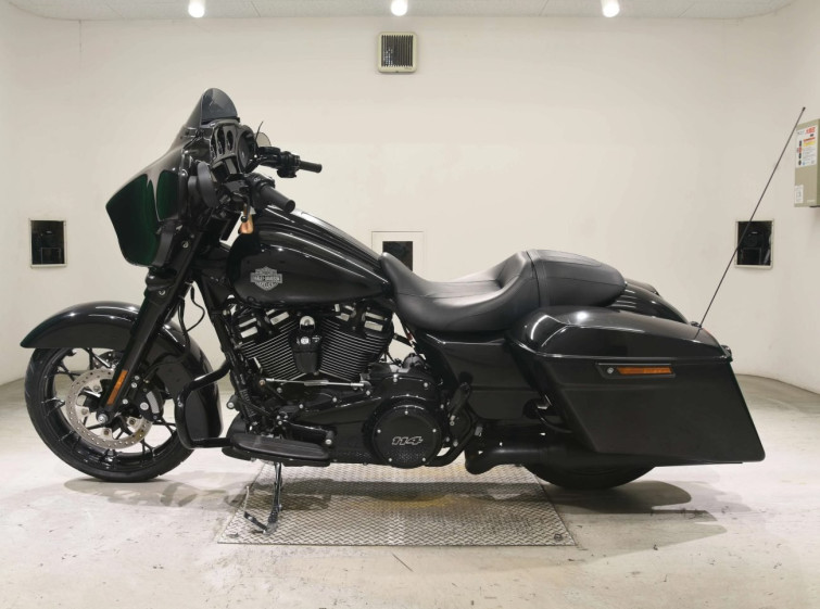 Мотоцикл HD STREET GLIDE FLHXS1870 с пробегом 52 km