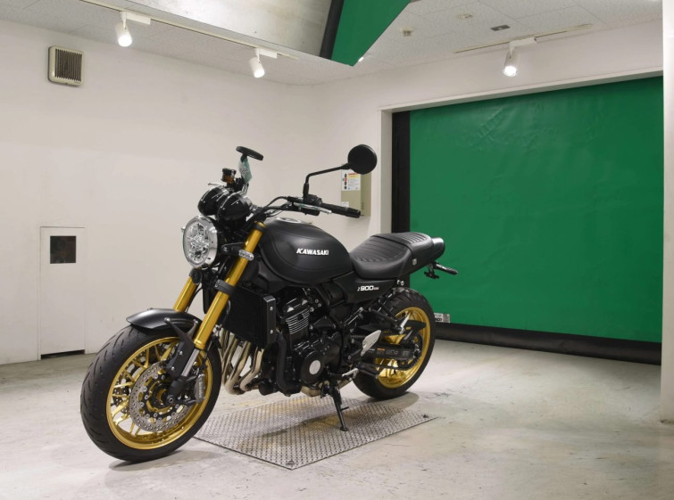 Мотоцикл Kawasaki Z900RS з пробігом 145 km