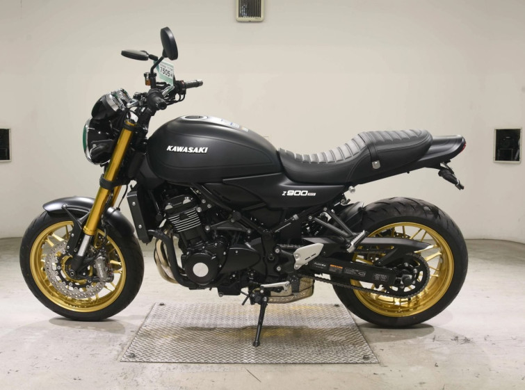 Мотоцикл Kawasaki Z900RS з пробігом 145 km