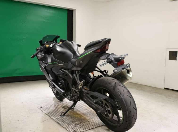 Мотоцикл Kawasaki ZX-4R