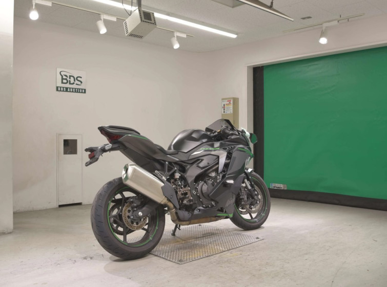 Мотоцикл Kawasaki ZX-4R