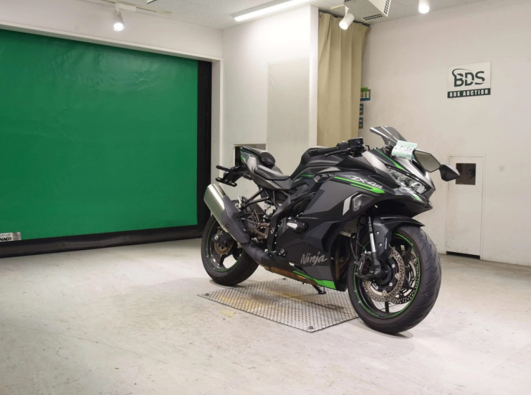 Мотоцикл Kawasaki ZX-4R