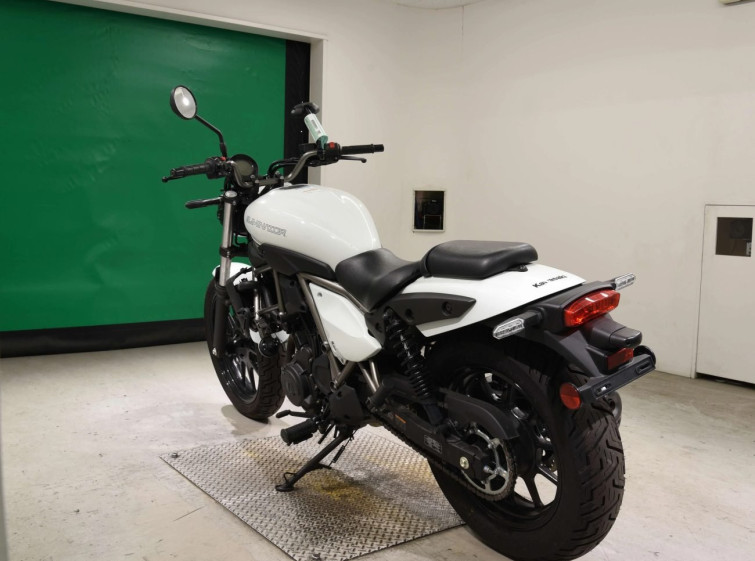 Мотоцикл Kawasaki ELIMINATOR400-3