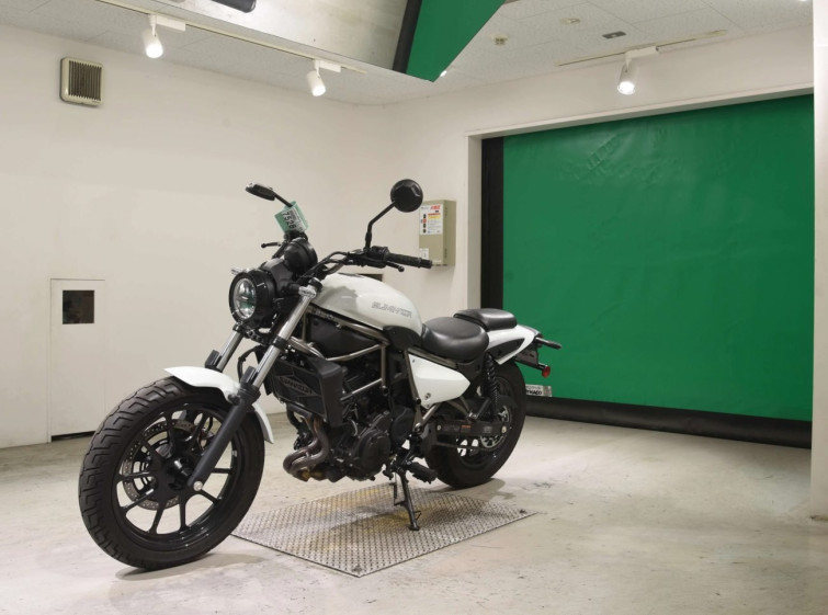 Мотоцикл Kawasaki ELIMINATOR400-3