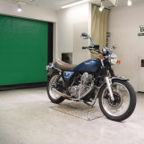 Мотоцикл Yamaha SR400