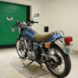 Мотоцикл Yamaha SR400