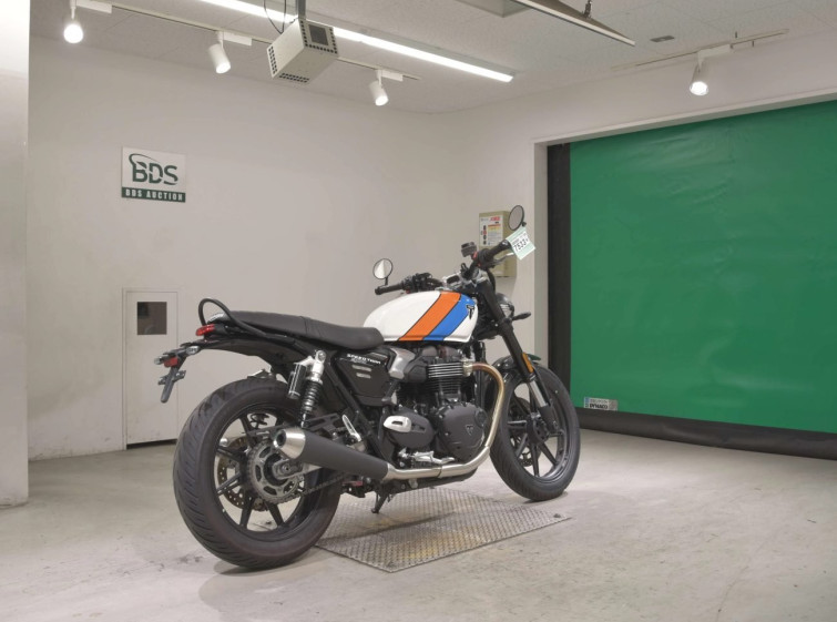Мотоцикл Triumph SPEED TWIN 900