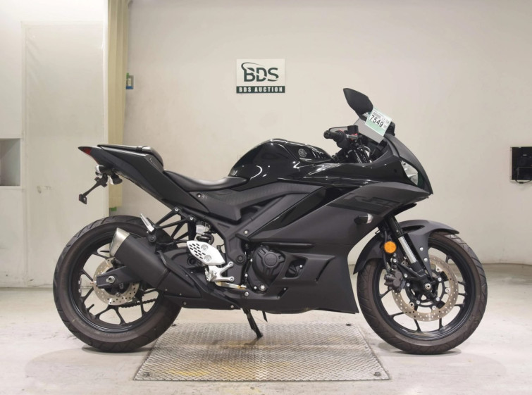 Мотоцикл Yamaha YZF-R25