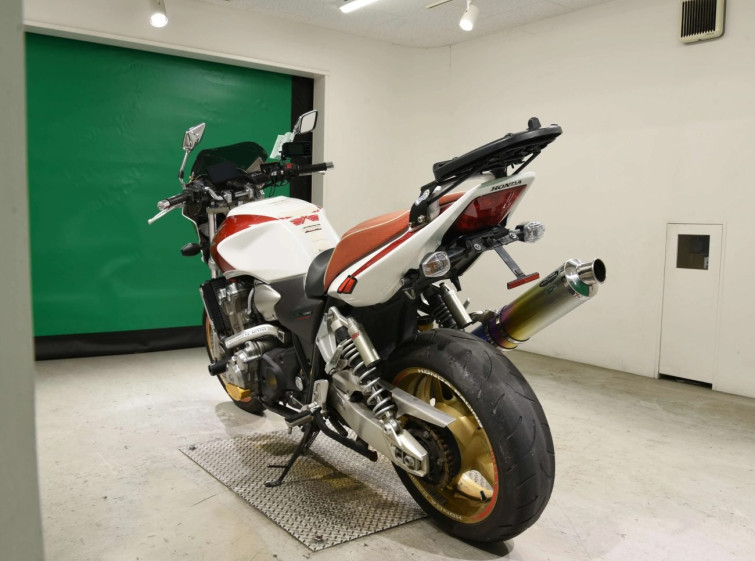 Мотоцикл Honda CB1300SF