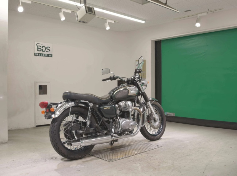 Мотоцикл Kawasaki W650