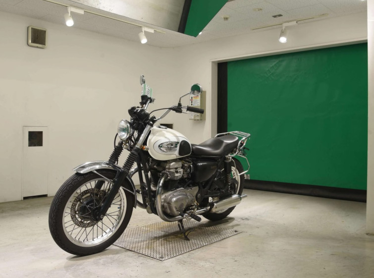 Мотоцикл Kawasaki W650