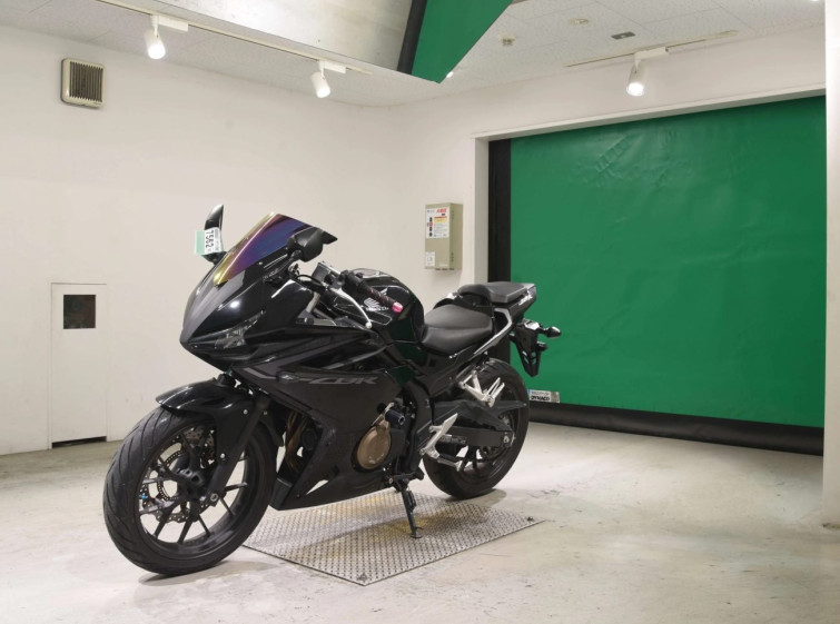 Мотоцикл Honda CBR400R