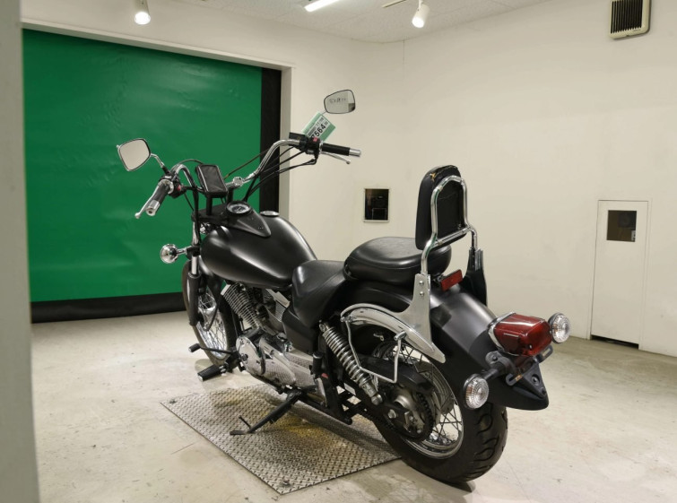 Мотоцикл Yamaha DRAGSTAR XVS250 з пробігом 16266 km