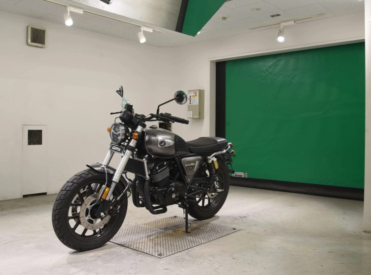 Мотоцикл GPX LEGEND 250 TWIN