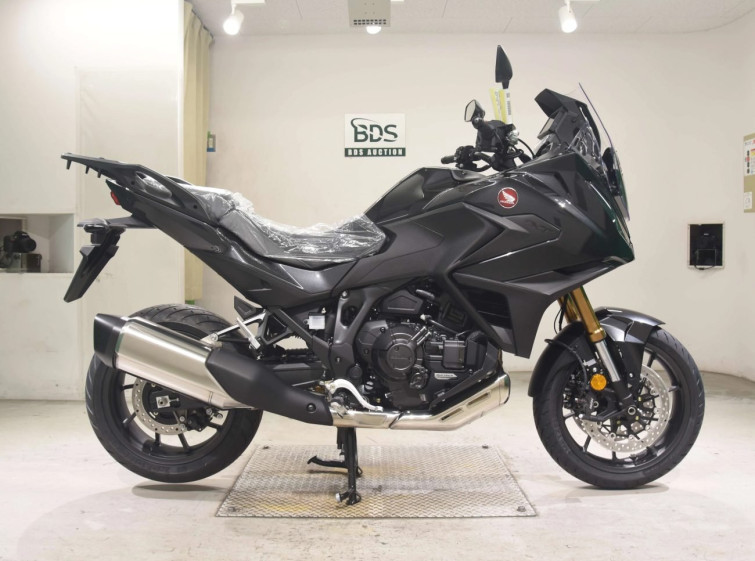 Мотоцикл Honda NT1100