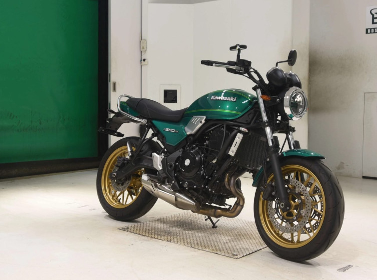 Мотоцикл Kawasaki Z650RS с пробегом 6748 km