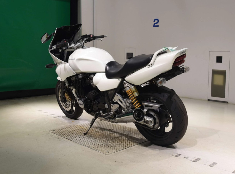 Мотоцикл Yamaha XJR1200R з пробігом 28099 km