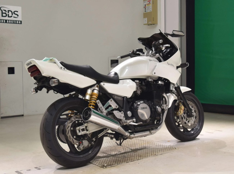 Мотоцикл Yamaha XJR1200R з пробігом 28099 km