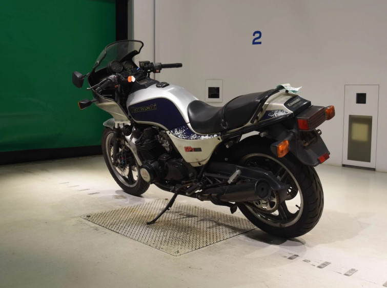 Мотоцикл Kawasaki GPZ750F з пробігом 12480 km