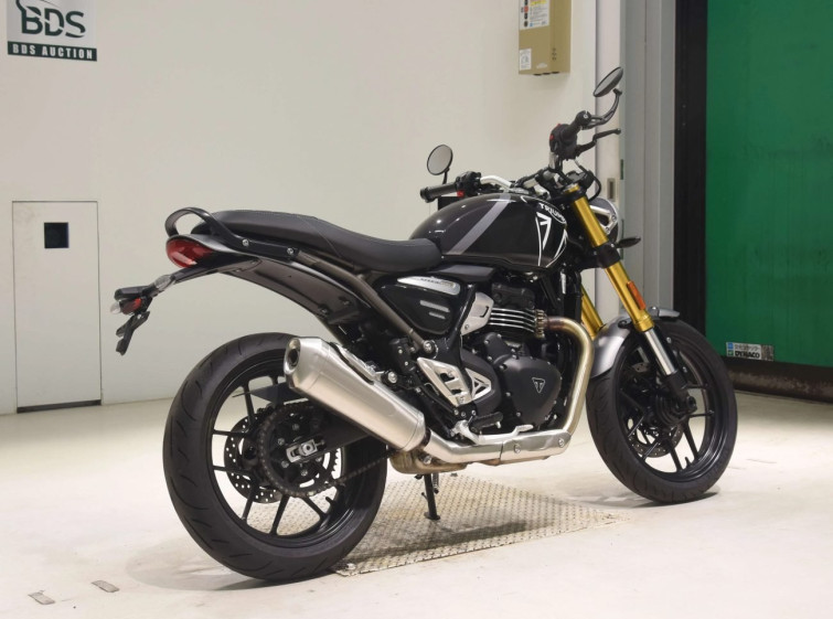 Мотоцикл Triumph SPEED400