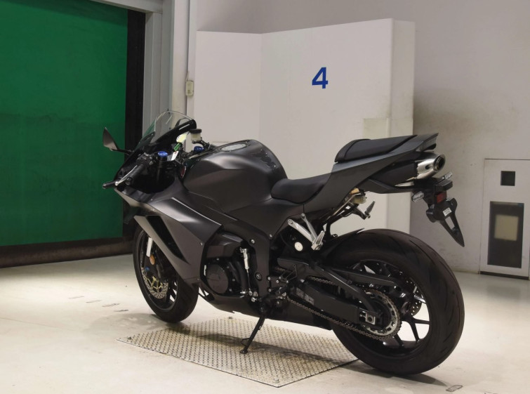 Мотоцикл Honda CBR600RR з пробігом 9759 km