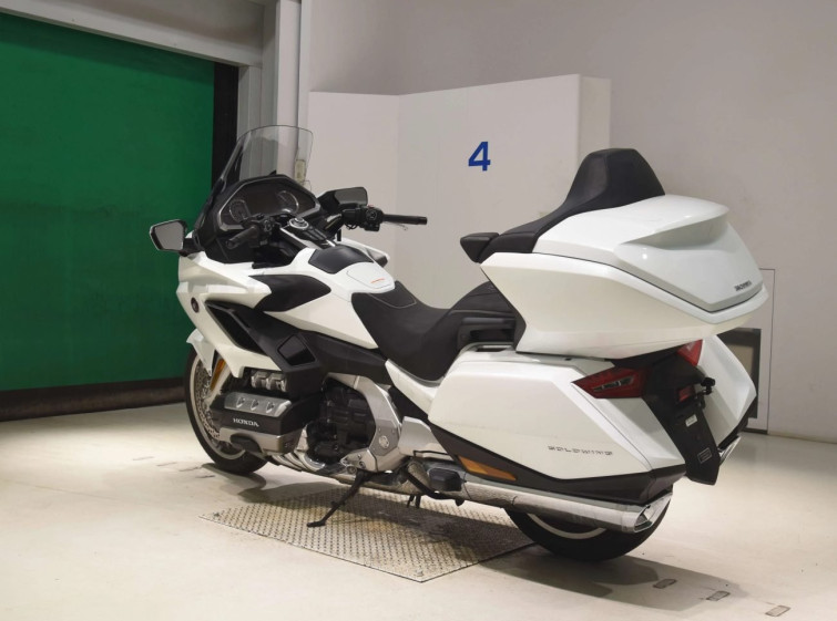 Мотоцикл Honda GL1800 TOUR D з пробігом 2257 km