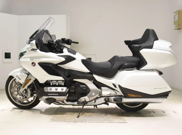 Мотоцикл Honda GL1800 TOUR D з пробігом 2257 km