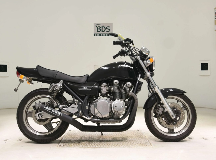 Мотоцикл Kawasaki ZEPHYR750 з пробігом 22996 km