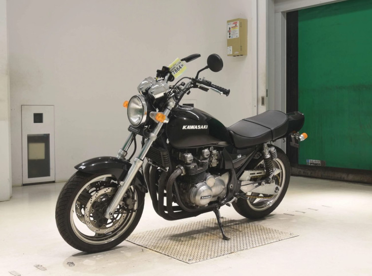 Мотоцикл Kawasaki ZEPHYR750 з пробігом 22996 km
