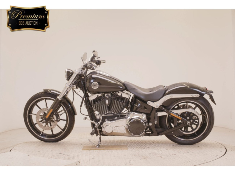 Мотоцикл HD BREAKOUT FXSB1580 з пробігом 15565 km