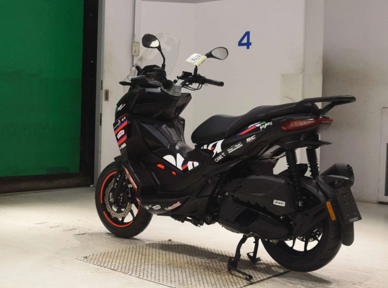 Мотоцикл Aprilia SR GT200 с пробегом 1030 km
