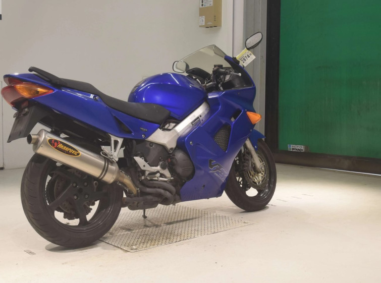 Мотоцикл Honda VFR800F с пробегом 21816 km