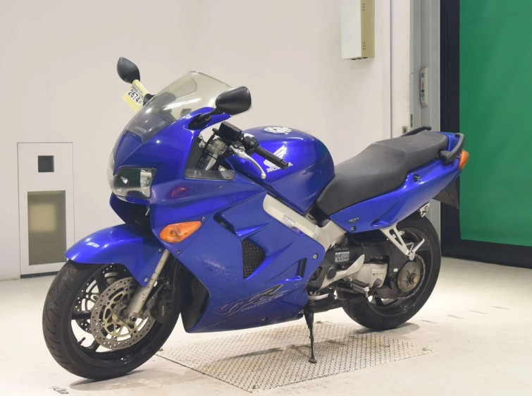 Мотоцикл Honda VFR800F с пробегом 21816 km