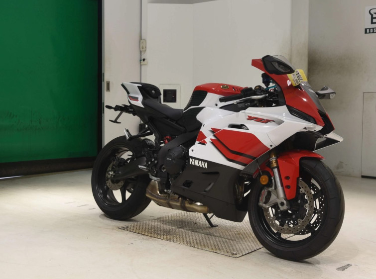 Мотоцикл Yamaha YZF-R9 з пробігом 2076 km