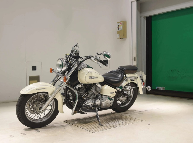 Мотоцикл Yamaha DRAGSTAR XVS400 CLASSIC з пробігом 15175 km