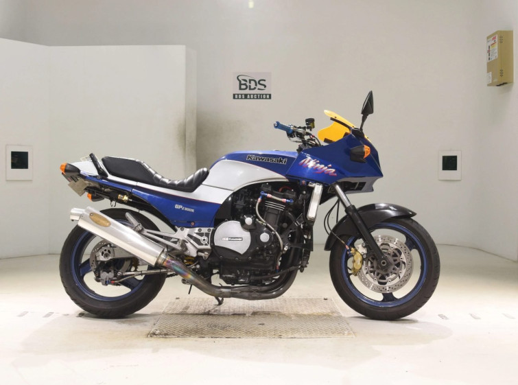 Мотоцикл Kawasaki GPZ900R с пробегом 44938 km