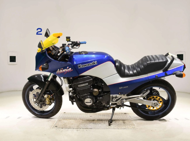 Мотоцикл Kawasaki GPZ900R с пробегом 44938 km