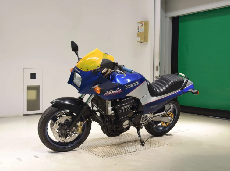 Мотоцикл Kawasaki GPZ900R с пробегом 44938 km