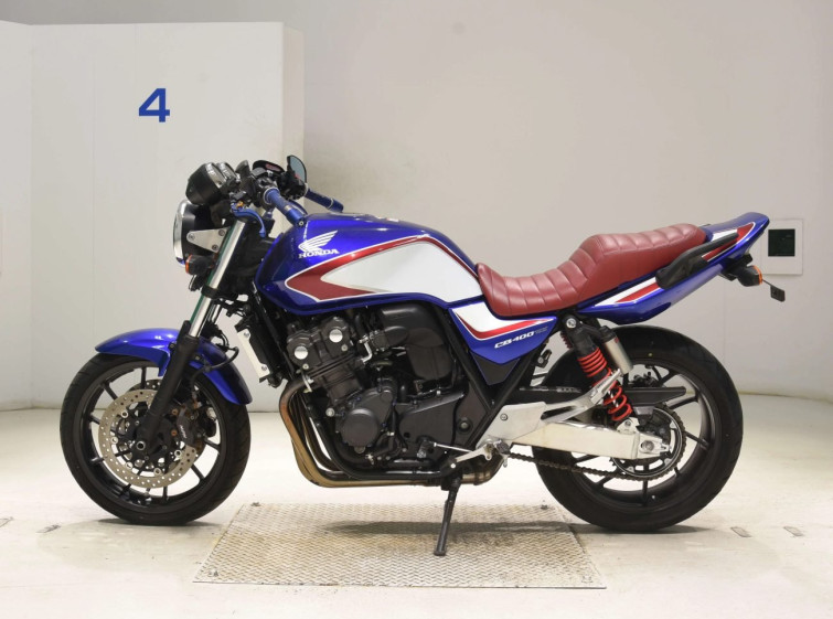 Мотоцикл Honda CB400SFA с пробегом 10914 km