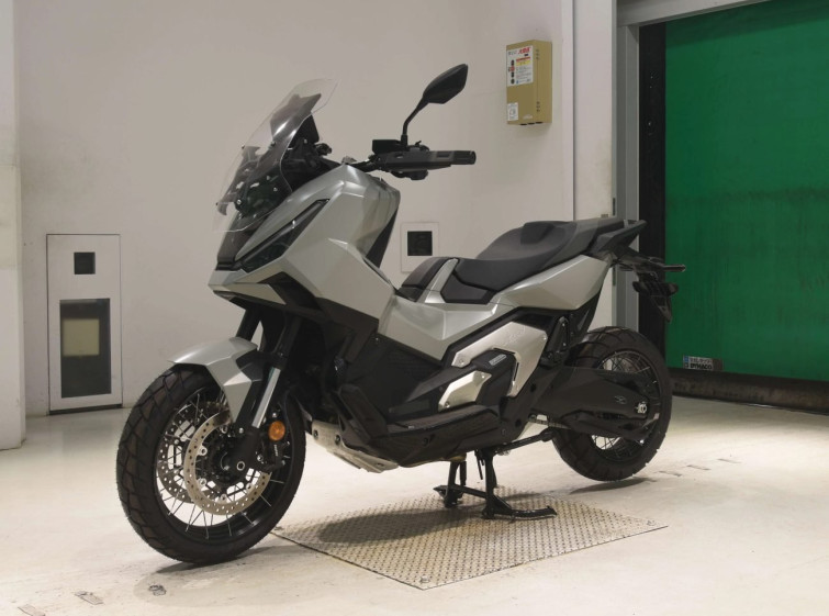 Мотоцикл Honda X-ADV750-2 с пробегом 35 km