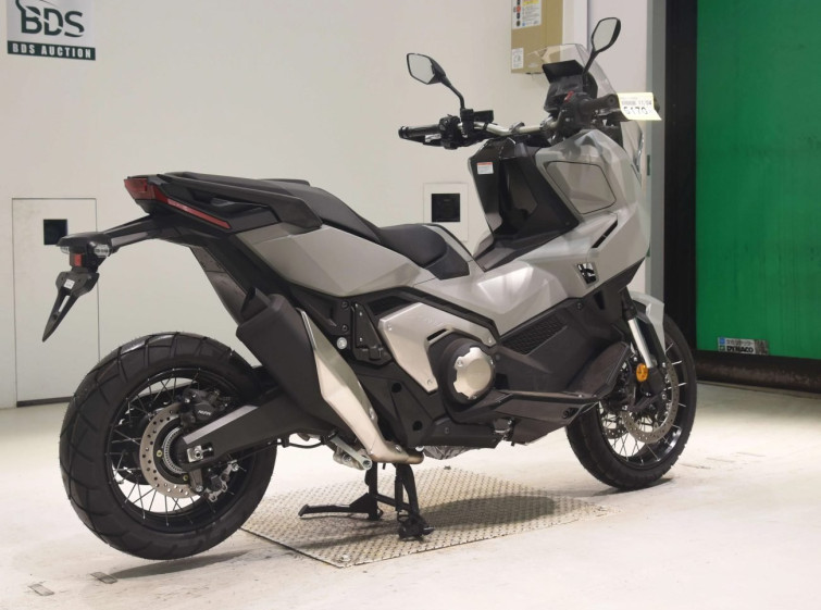 Мотоцикл Honda X-ADV750-2 с пробегом 35 km