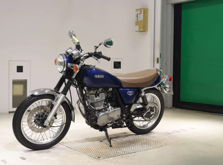 Мотоцикл Yamaha SR400 з пробігом 4479 km