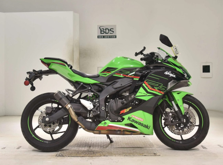 Мотоцикл Kawasaki ZX-4RR з пробігом 5190 km