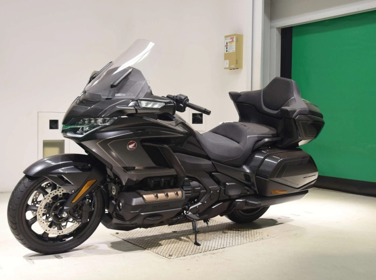 Мотоцикл Honda GL1800 TOUR D с пробегом 122 km